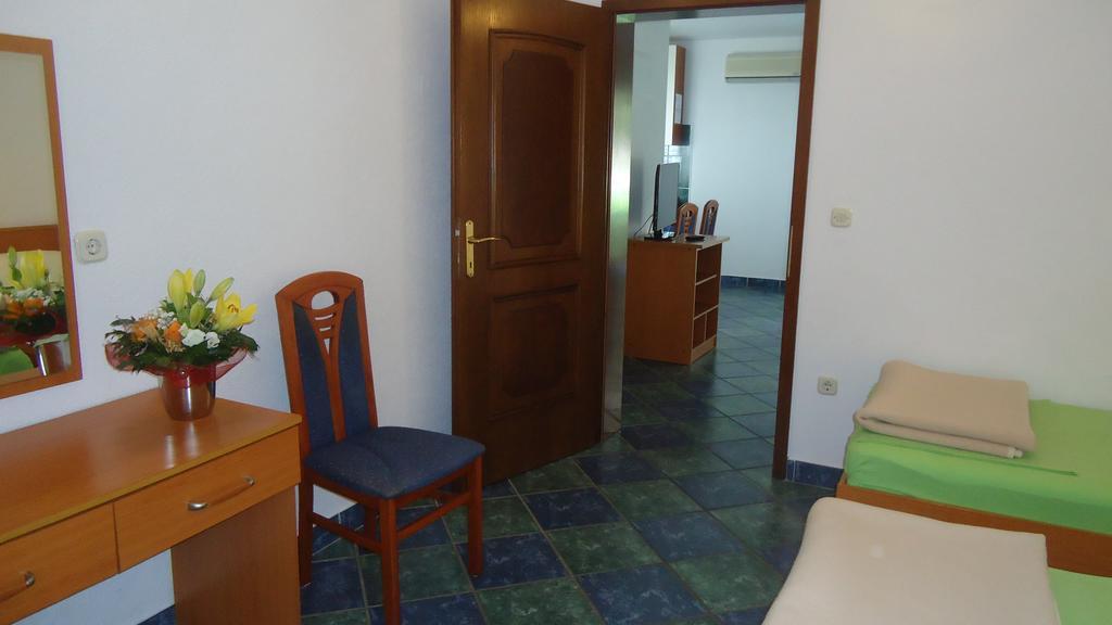 Apartmani Izabela Baška Voda Exterior foto